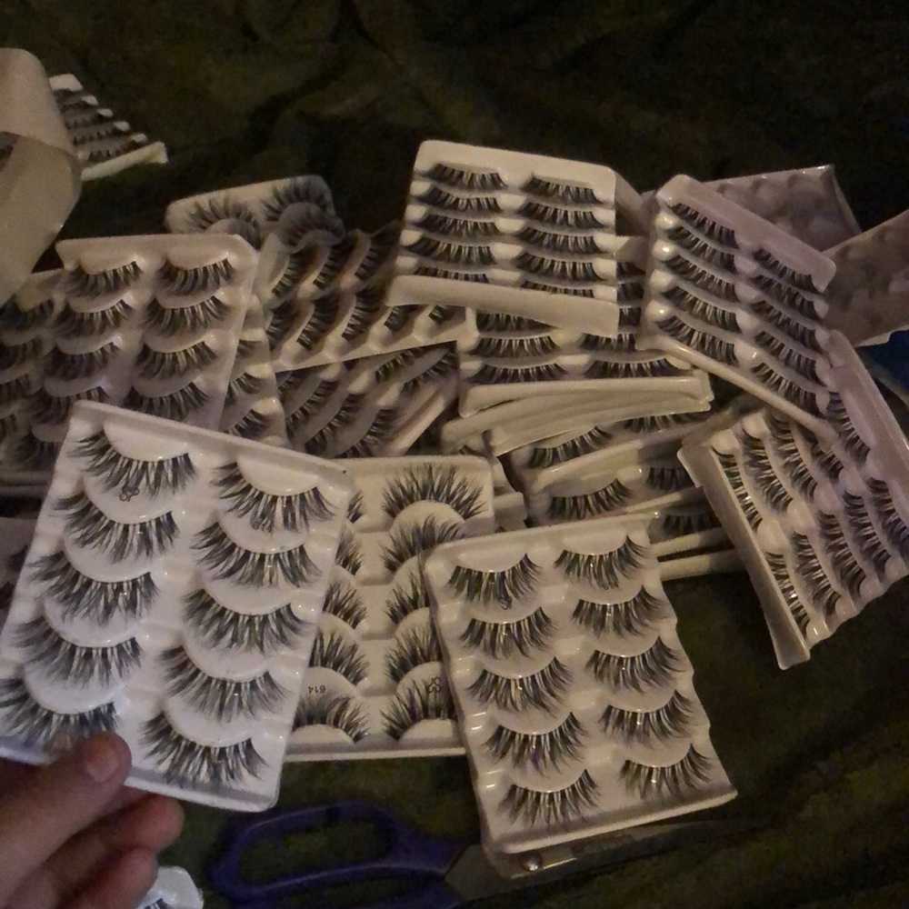 Salon perfect eyelashes